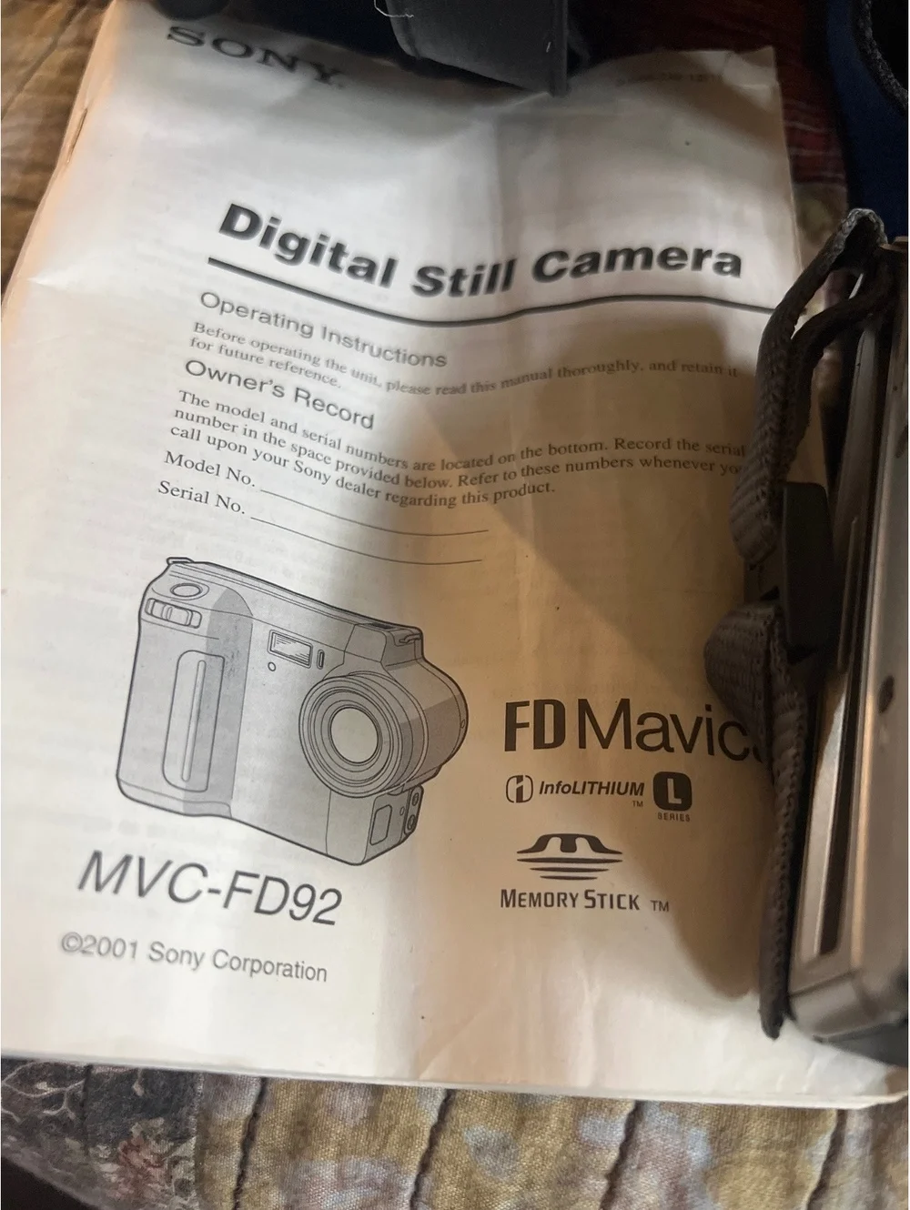 Sony FD Mavica MVC-FD92 Digital Still Camera with Charger, Batteries, and Manual